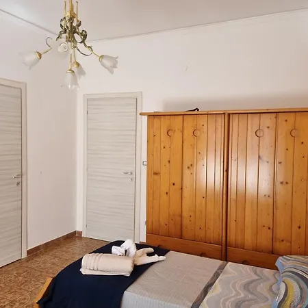 Dreams Room-2